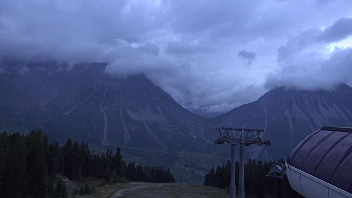 Bormio Arrivo Cabinovia Cima Piazzi snow cam captured at 16 September 2026 at 7:30 pm GMT+2