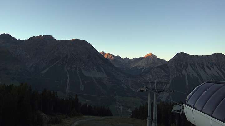 Bormio Arrivo Cabinovia Cima Piazzi snow cam captured at 25 September 2026 at 7:12 pm GMT+2