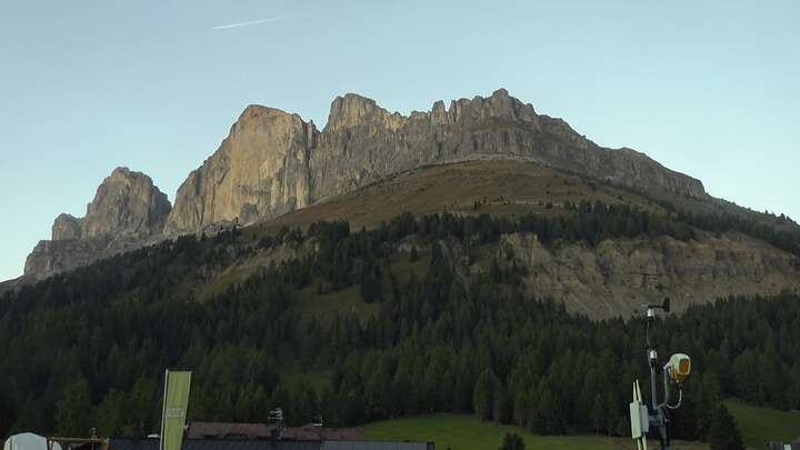 Carezza Base Station Pra di Tori snow cam captured at 27 September 2026 at 7:16 pm GMT+2