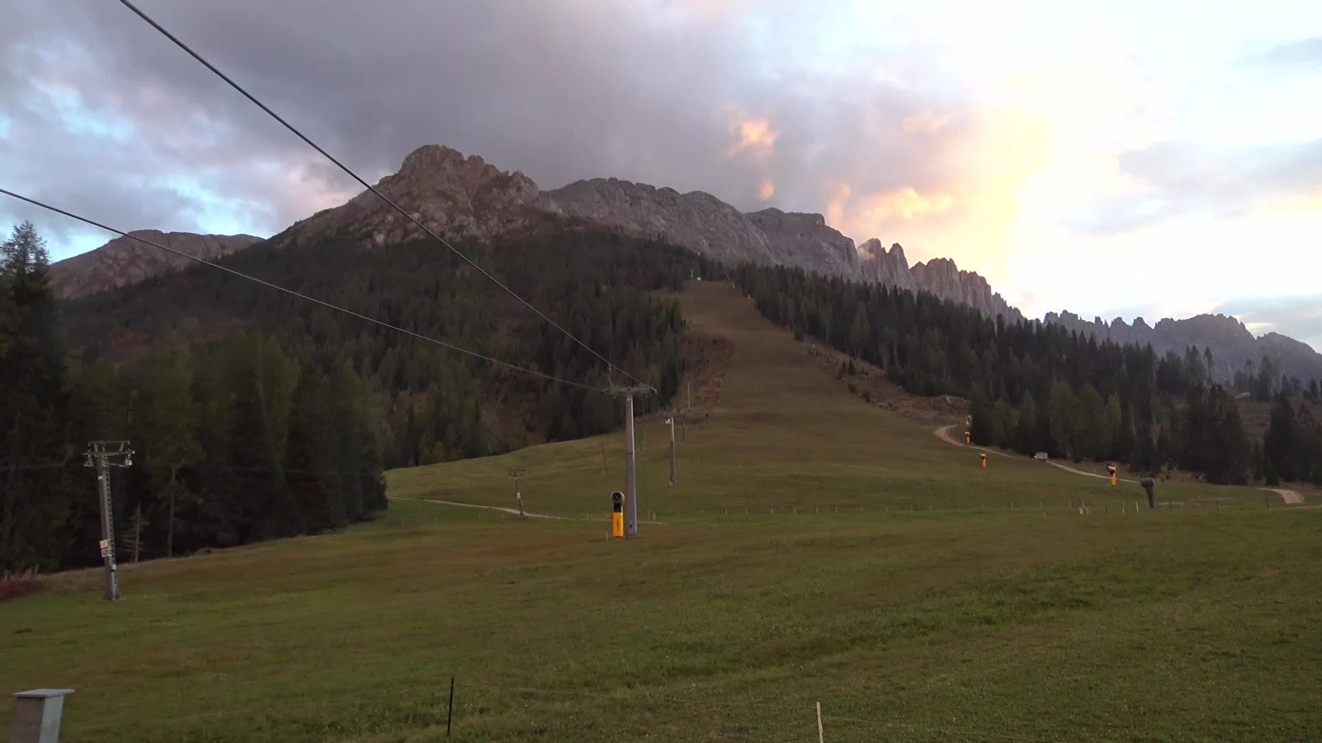 Carezza Base Station Pra di Tori snow cam captured at 5 October 2026 at 6:53 pm GMT+2