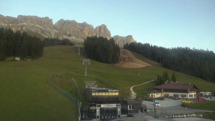 Carezza König Laurin Base Station snow cam captured at 26 September 2026 at 7:12 pm GMT+2