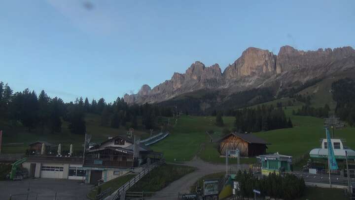 Carezza Paolina Base Station snow cam captured at 19 September 2026 at 7:32 pm GMT+2