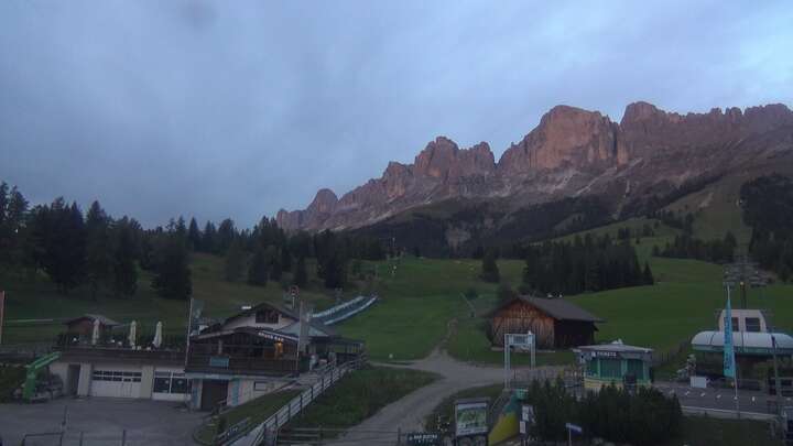 Carezza Paolina Base Station snow cam captured at 20 September 2026 at 7:36 pm GMT+2