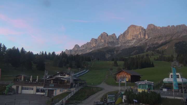 Carezza Paolina Base Station snow cam captured at 23 September 2026 at 7:24 pm GMT+2