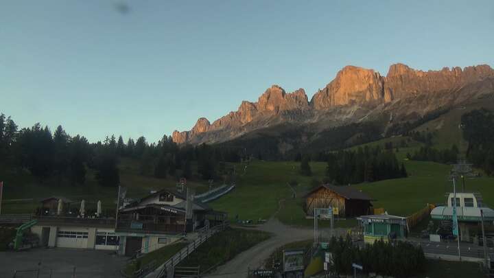 Carezza Paolina Base Station snow cam captured at 25 September 2026 at 7:12 pm GMT+2