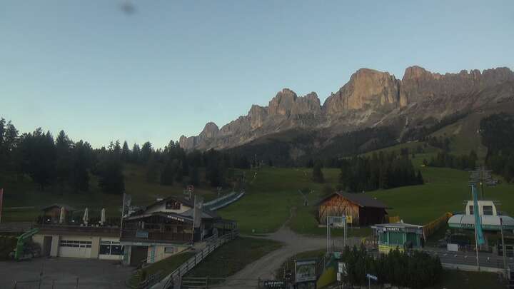 Carezza Paolina Base Station snow cam captured at 26 September 2026 at 7:12 pm GMT+2