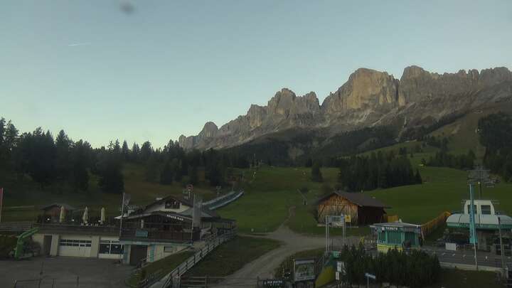 Carezza Paolina Base Station snow cam captured at 27 September 2026 at 7:16 pm GMT+2