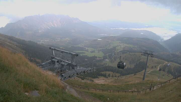 Carezza König Laurin Upper Station snow cam captured at 18 September 2026 at 7:30 pm GMT+2