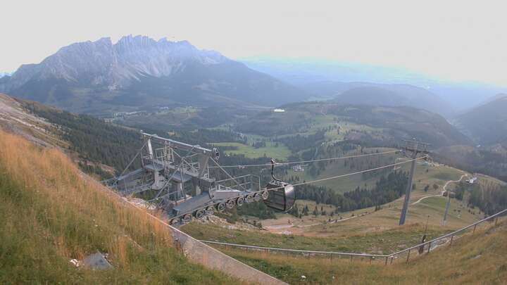 Carezza König Laurin Upper Station snow cam captured at 19 September 2026 at 7:32 pm GMT+2