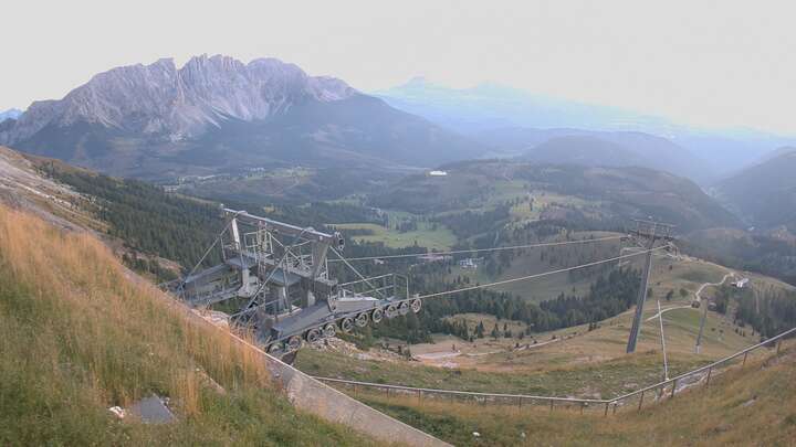 Carezza König Laurin Upper Station snow cam captured at 25 September 2026 at 7:28 pm GMT+2
