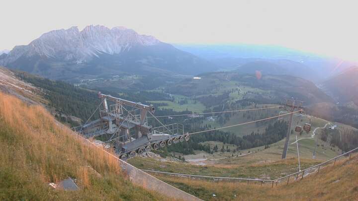 Carezza König Laurin Upper Station snow cam captured at 27 September 2026 at 7:16 pm GMT+2