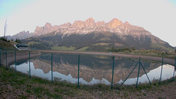 Carezza Speichersee Frin snow cam captured at 23 September 2026 at 7:24 pm GMT+2