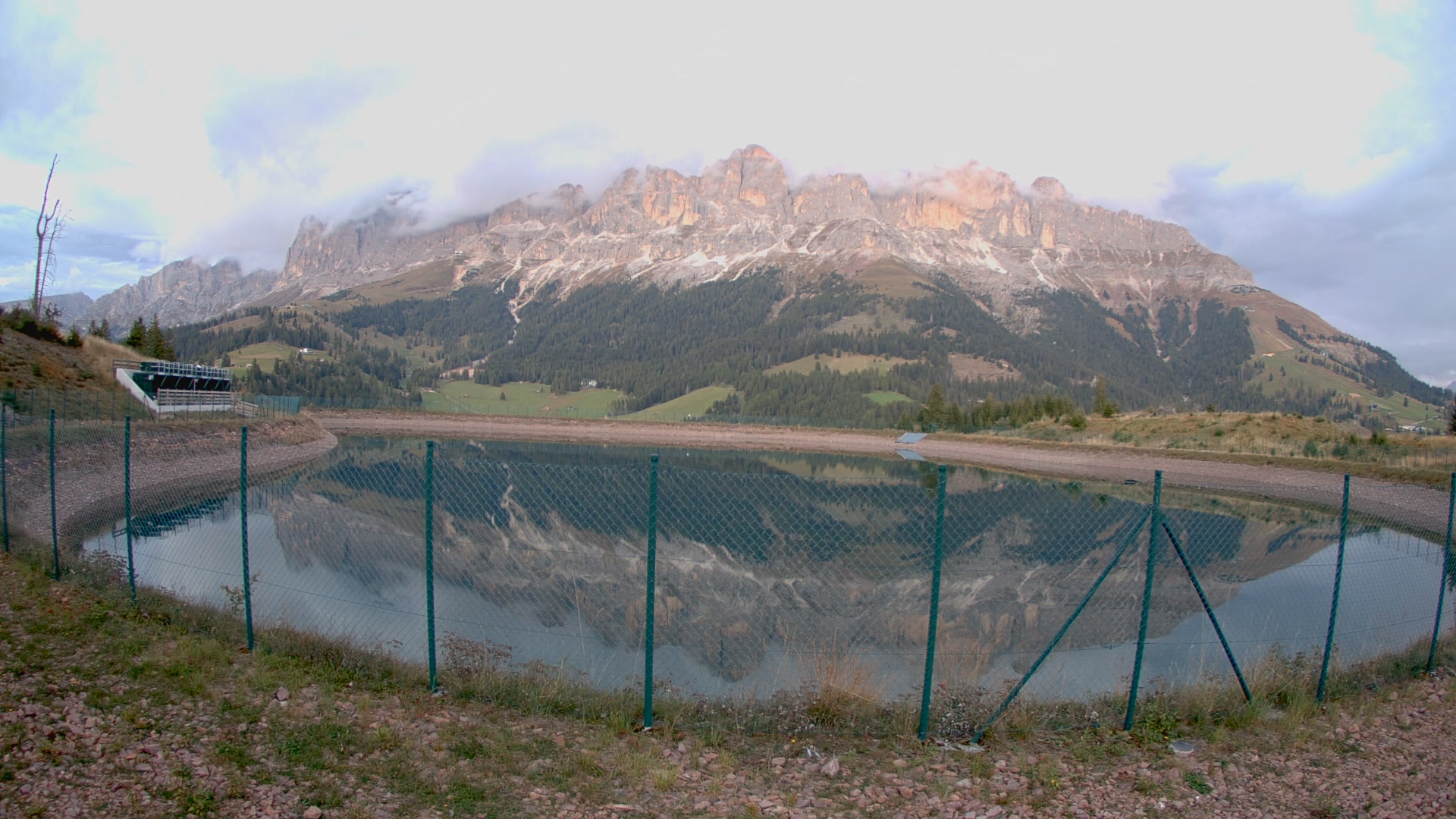Carezza Speichersee Frin snow cam captured at 5 October 2026 at 7:10 pm GMT+2