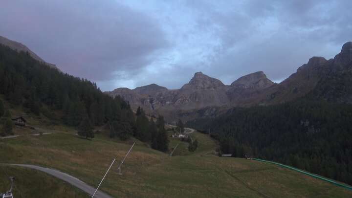 Champoluc (Monterosa) Crest snow cam captured at 13 September 2026 at 7:57 pm GMT+2