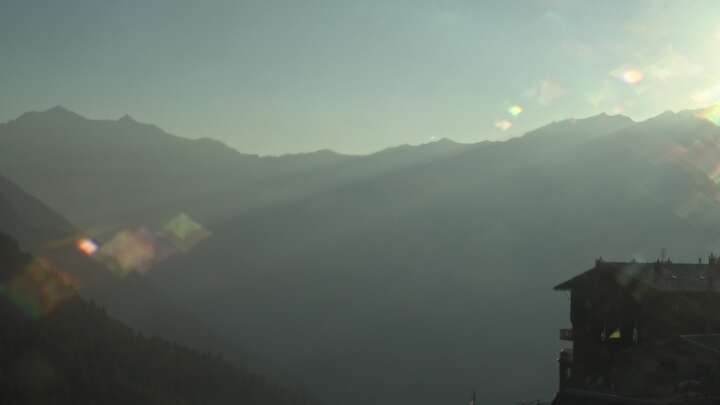 Champoluc (Monterosa) Crest snow cam captured at 15 September 2026 at 6:53 pm GMT+2