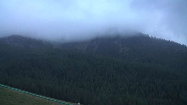 Champoluc (Monterosa) Crest snow cam captured at 17 September 2026 at 10:04 pm GMT+2