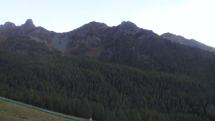Champoluc (Monterosa) Crest snow cam captured at 23 September 2026 at 7:35 pm GMT+2