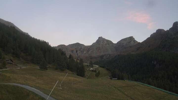 Champoluc (Monterosa) Crest snow cam captured at 26 September 2026 at 7:34 pm GMT+2