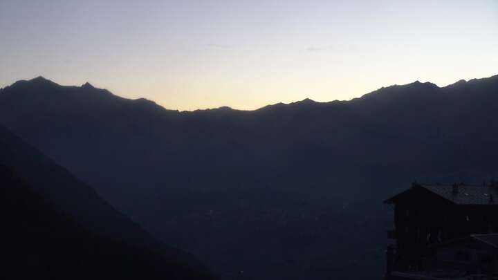 Champoluc (Monterosa) Crest snow cam captured at 27 September 2026 at 7:48 pm GMT+2