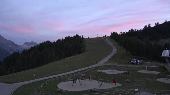 Dimaro Folgarida (Folgarida Marilleva) Folgarida Marilleva snow cam captured at 13 September 2026 at 7:58 pm GMT+2