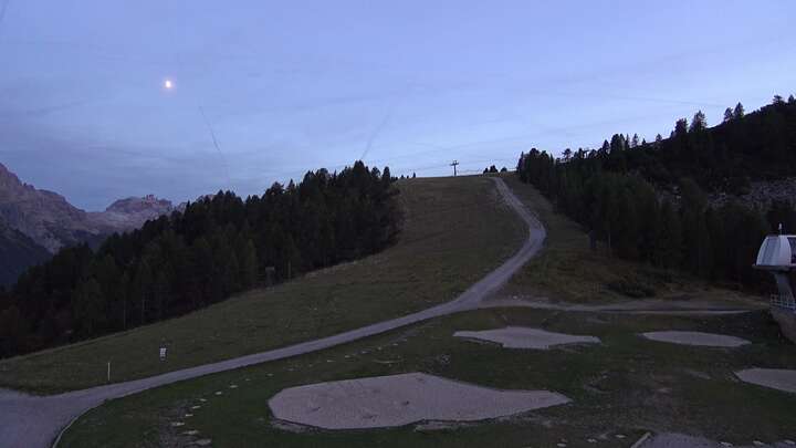 Dimaro Folgarida (Folgarida Marilleva) Folgarida Marilleva snow cam captured at 21 September 2026 at 7:29 pm GMT+2