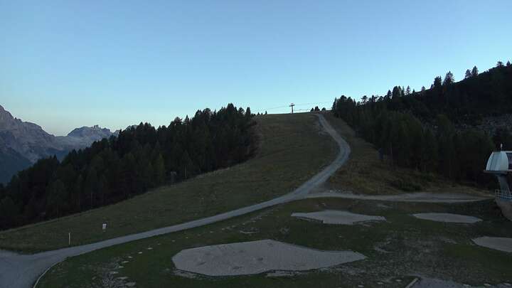 Dimaro Folgarida (Folgarida Marilleva) Folgarida Marilleva snow cam captured at 28 September 2026 at 7:19 pm GMT+2