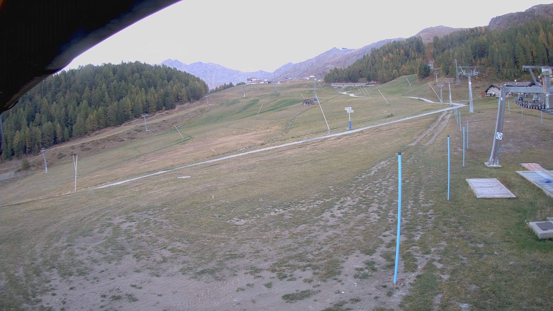Gressan (Pila) Grimod snow cam captured at 5 October 2026 at 7:13 pm GMT+2