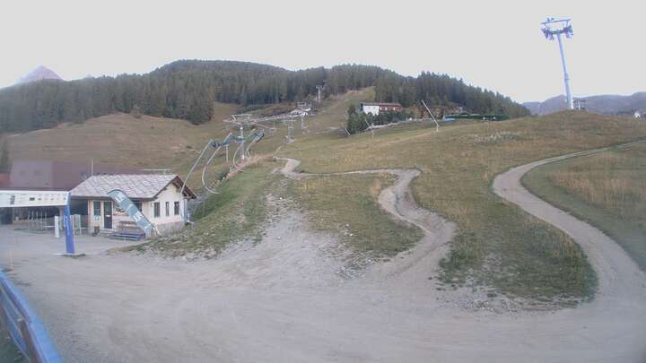 Gressan (Pila) Chamolé Valle snow cam captured at 27 September 2026 at 7:34 pm GMT+2