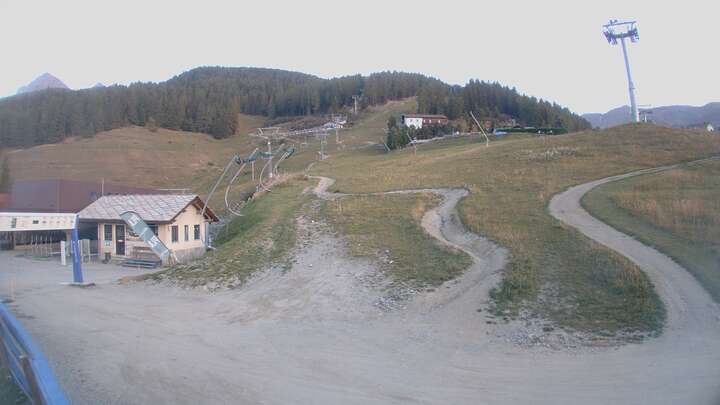 Gressan (Pila) Chamolé Valle snow cam captured at 28 September 2026 at 7:30 pm GMT+2