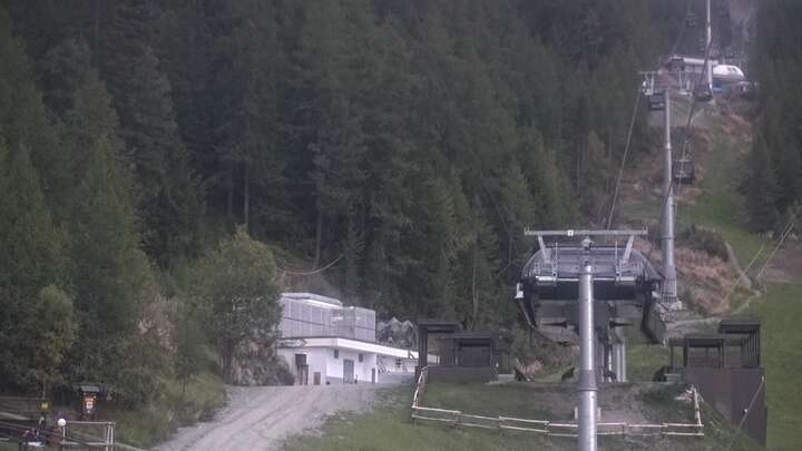 Gressan (Pila) Baby Gorraz snow cam captured at 16 September 2026 at 7:57 pm GMT+2