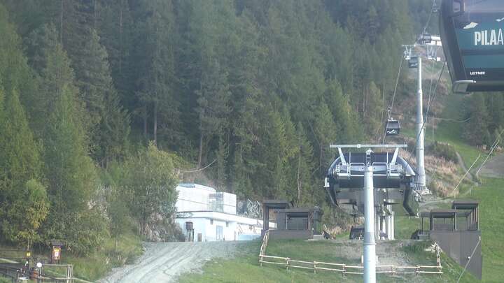 Gressan (Pila) Baby Gorraz snow cam captured at 18 September 2026 at 7:41 pm GMT+2
