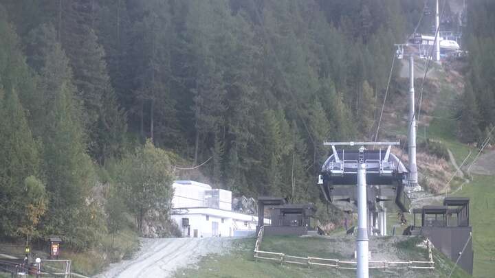 Gressan (Pila) Baby Gorraz snow cam captured at 24 September 2026 at 7:34 pm GMT+2