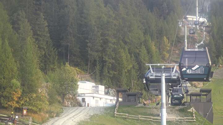 Gressan (Pila) Baby Gorraz snow cam captured at 28 September 2026 at 7:14 pm GMT+2
