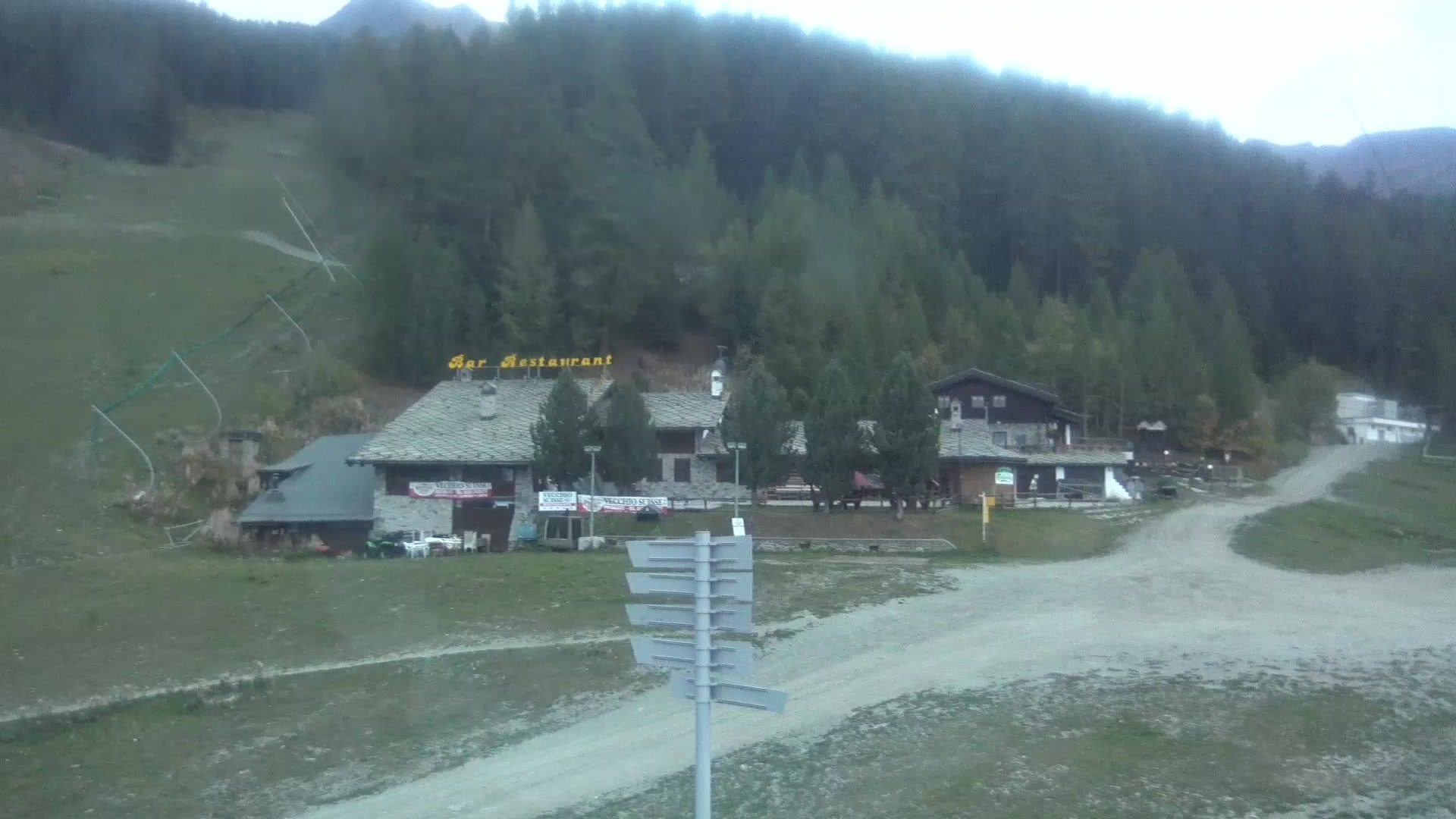Gressan (Pila) Baby Gorraz snow cam captured at 4 October 2026 at 7:20 pm GMT+2