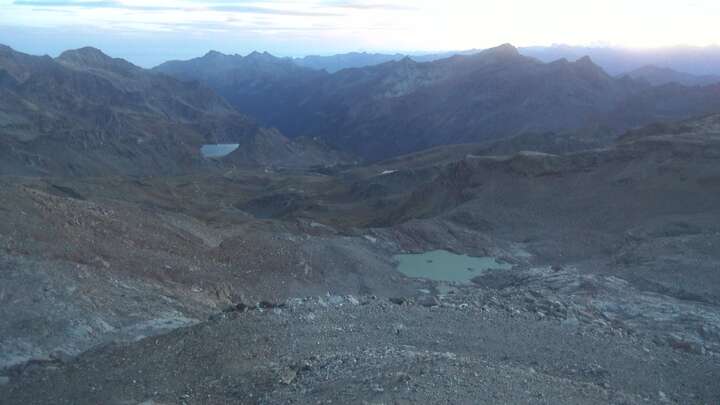 Gressoney-La-Trinité (Monterosa) Punta Indren snow cam captured at 24 September 2026 at 7:35 pm GMT+2
