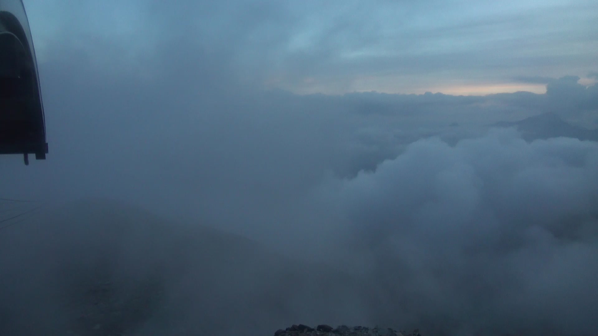 Gressoney-La-Trinité (Monterosa) Punta Indren snow cam captured at 3 October 2026 at 7:18 pm GMT+2