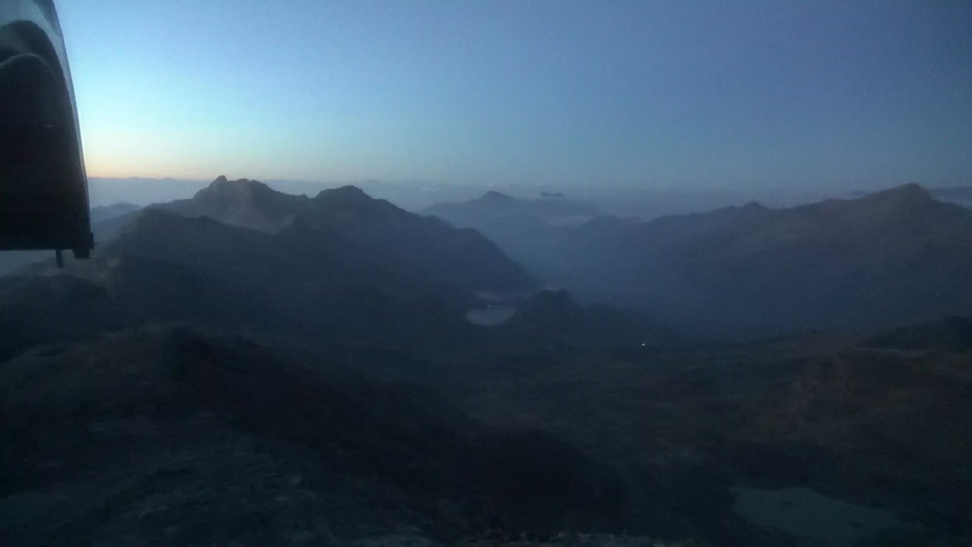 Gressoney-La-Trinité (Monterosa) Punta Indren snow cam captured at 6 October 2026 at 7:18 am GMT+2