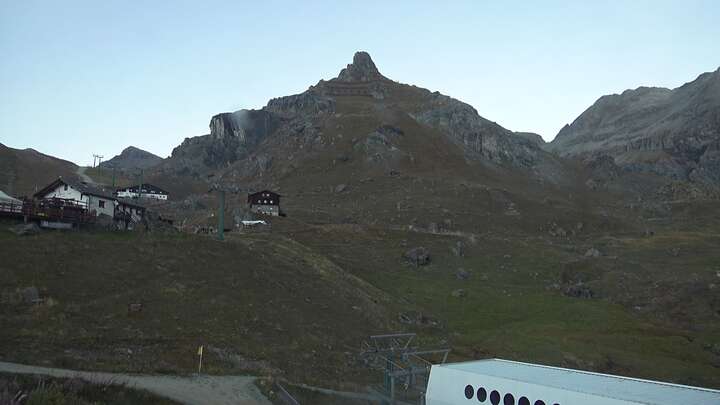 Gressoney-La-Trinité (Monterosa) Gabiet snow cam captured at 22 September 2026 at 7:42 pm GMT+2