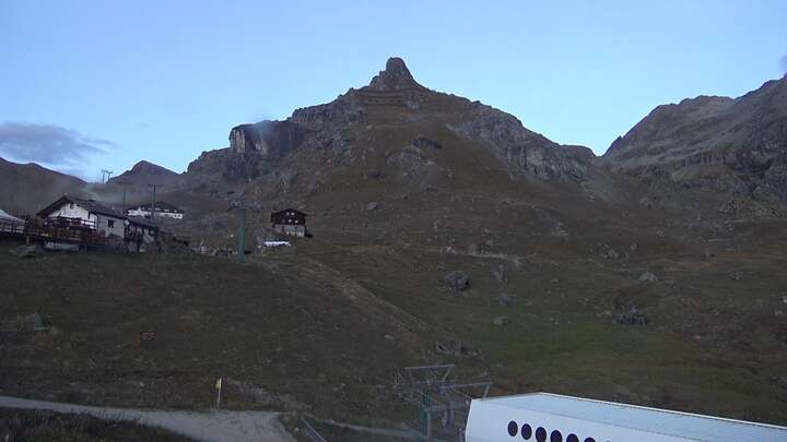 Gressoney-La-Trinité (Monterosa) Gabiet snow cam captured at 24 September 2026 at 7:34 pm GMT+2