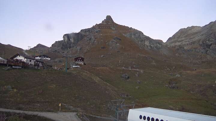 Gressoney-La-Trinité (Monterosa) Gabiet snow cam captured at 26 September 2026 at 7:34 pm GMT+2