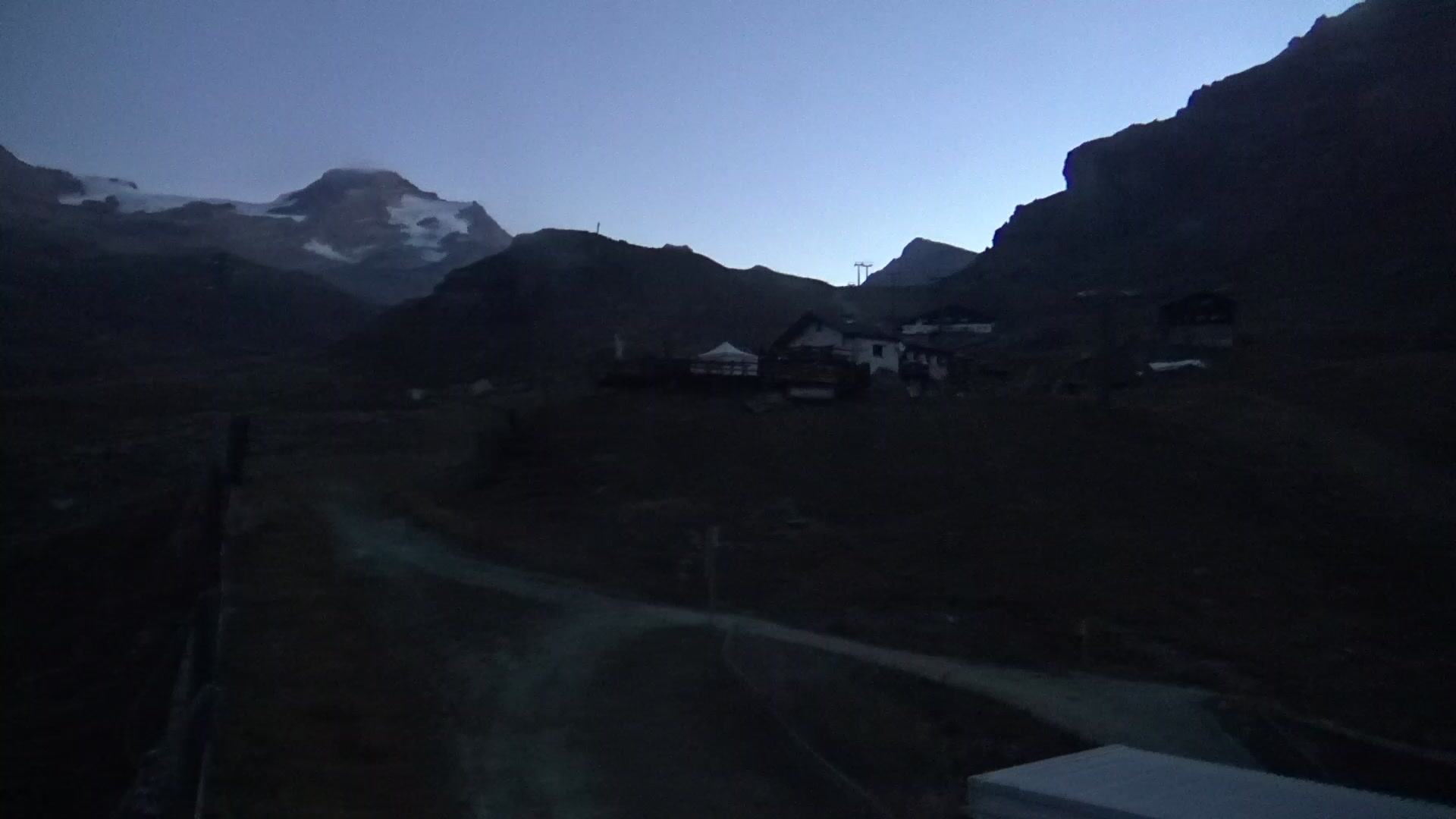 Gressoney-La-Trinité (Monterosa) Gabiet snow cam captured at 6 October 2026 at 7:18 am GMT+2