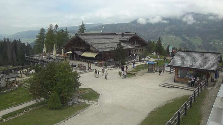 Innichen (3Zinnen Dolomites) Upper Station Haunold snow cam captured at 29 September 2026 at 12:19 pm GMT+2