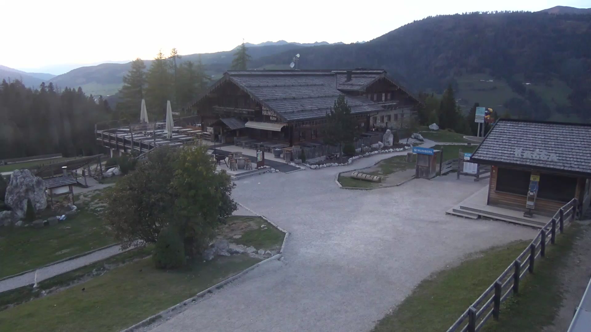Innichen (3Zinnen Dolomites) Upper Station Haunold snow cam captured at 4 October 2026 at 6:52 pm GMT+2