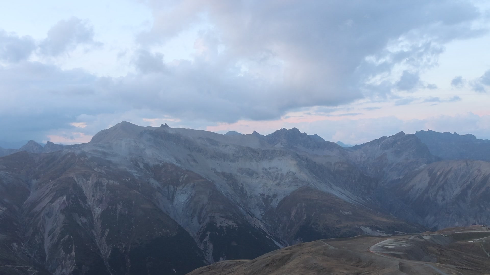 Livigno Altavista snow cam captured at 4 October 2026 at 7:11 pm GMT+2