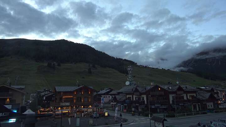 Livigno Centro Sci Fondo | Cross Country Stadium snow cam captured at 18 September 2026 at 7:42 pm GMT+2