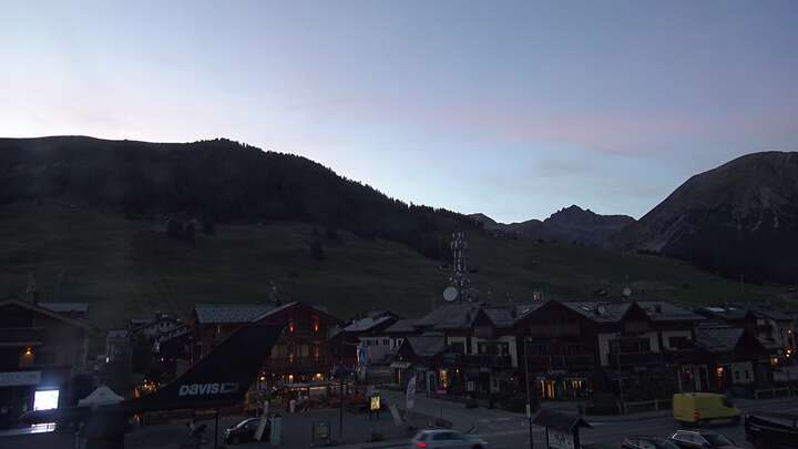 Livigno Centro Sci Fondo | Cross Country Stadium snow cam captured at 19 September 2026 at 7:35 pm GMT+2