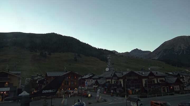 Livigno Centro Sci Fondo | Cross Country Stadium snow cam captured at 27 September 2026 at 7:23 pm GMT+2