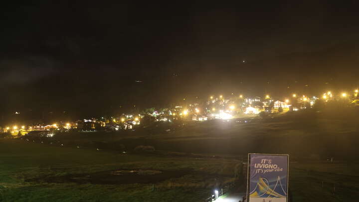 Livigno SnowFarm snow cam captured at 16 September 2026 at 11:59 pm GMT+2