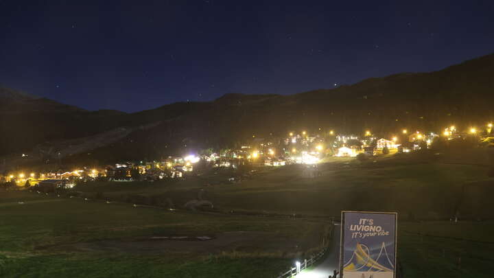 Livigno SnowFarm snow cam captured at 24 September 2026 at 11:36 pm GMT+2