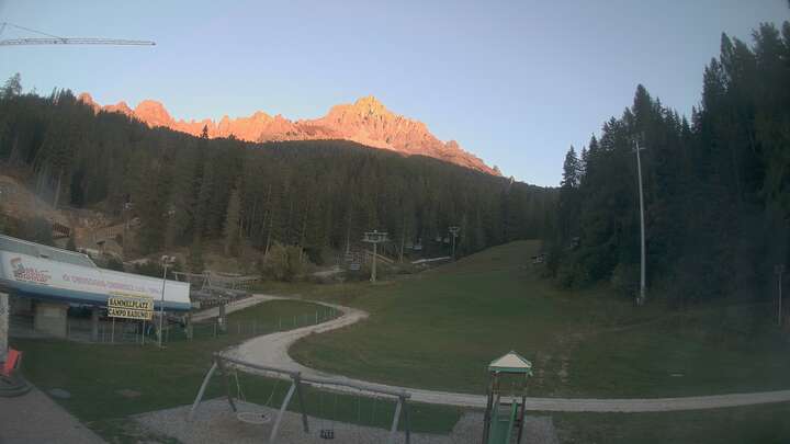 Obereggen Obereggen - Oberholz Base Station snow cam captured at 26 September 2026 at 7:10 pm GMT+2